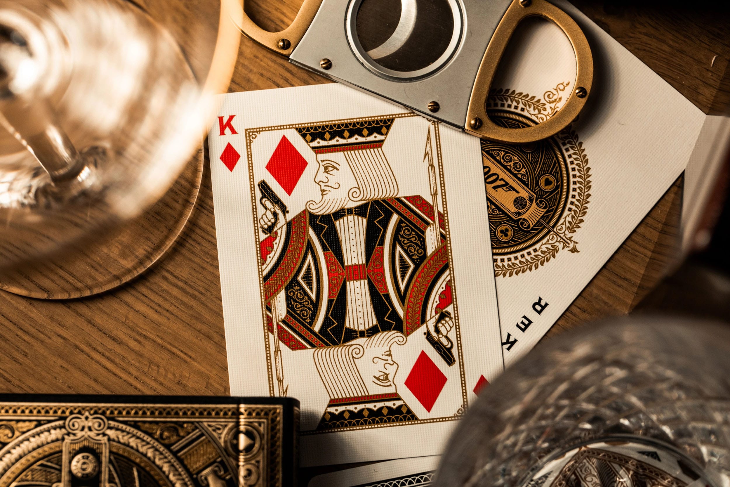 Theory 11 - James Bond 007 Playing Cards